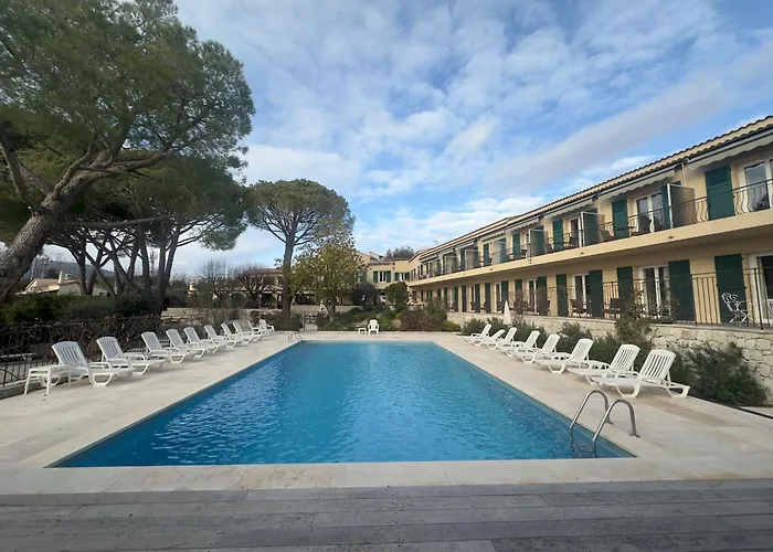 Auberge Du Redier - Logis Hotels