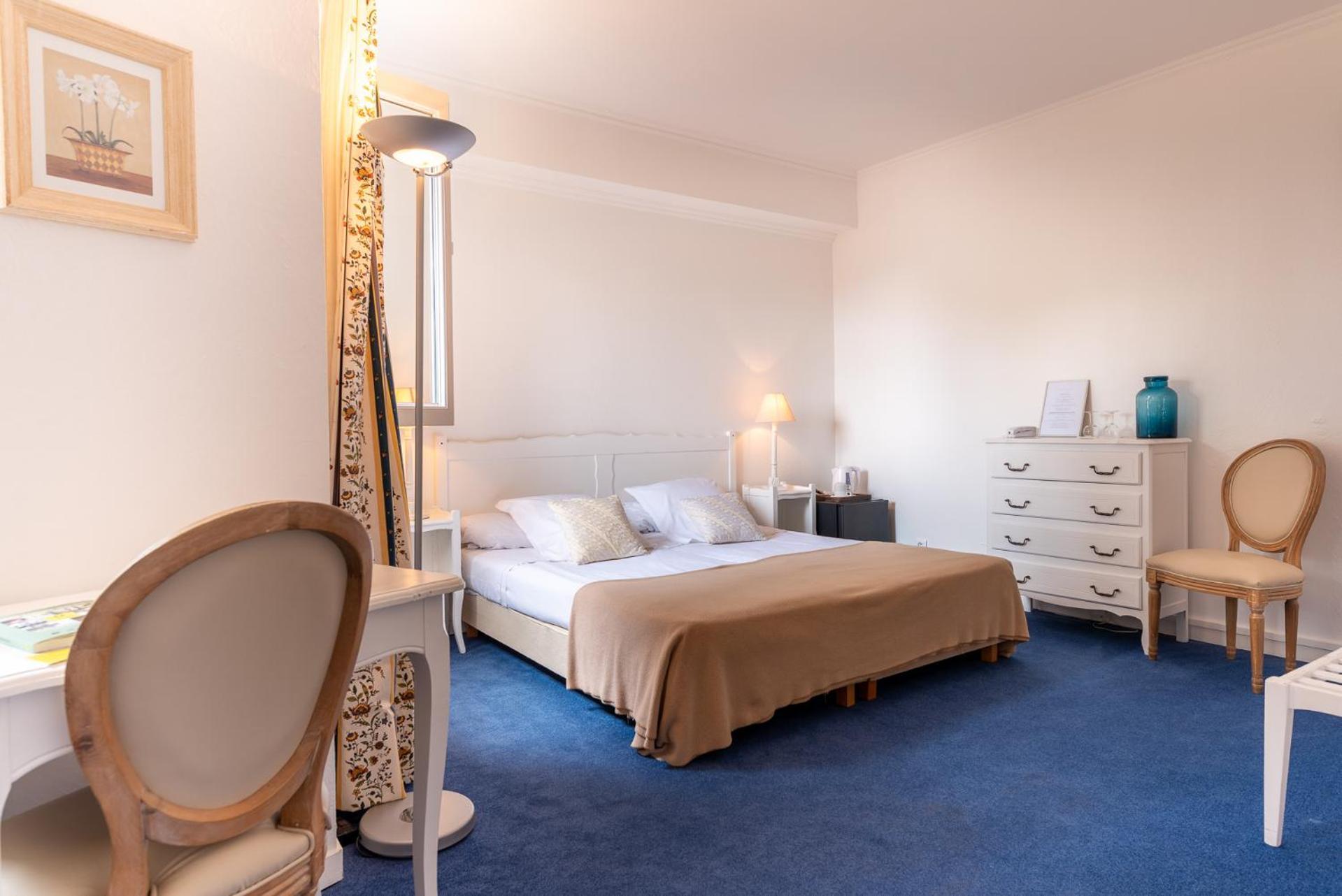 Hotel Du Redier - Logis Colomars
